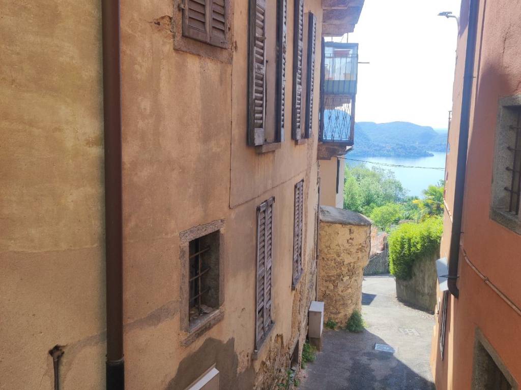 Villa a Arizzano in Via Monsignor Scavini - Foto 4