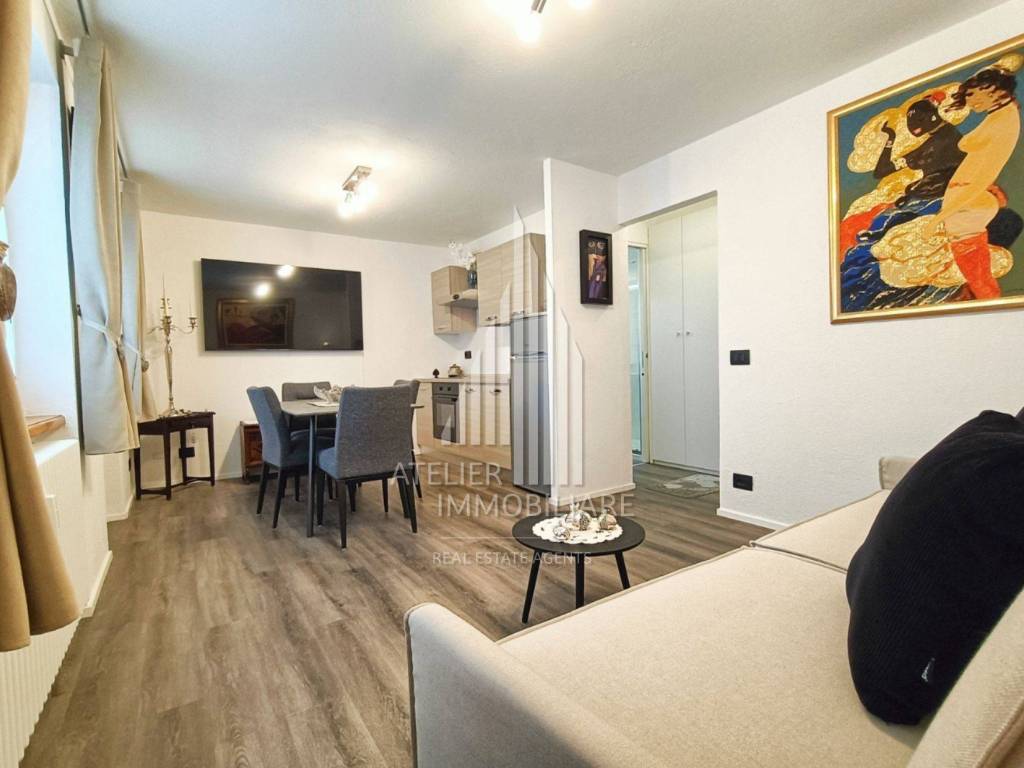 Appartamento a Courmayeur in Strada delle Villette - Foto 3