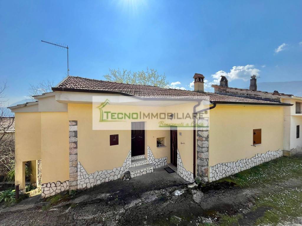 Casa indipendente a Pontecorvo in Contrada Sant'Oliva - Foto 2