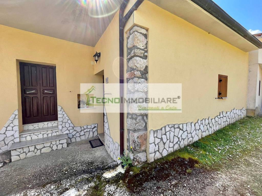 Casa indipendente a Pontecorvo in Contrada Sant'Oliva - Foto 5