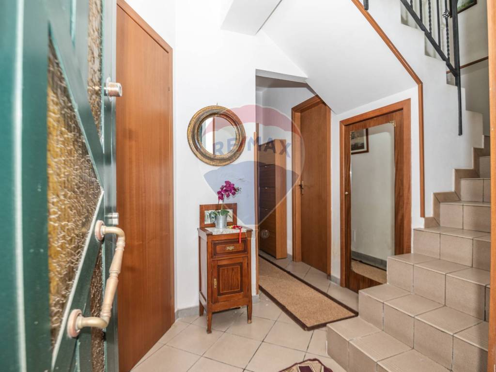 Casa indipendente a Caltagirone in Via Falcone, 7 - Foto 3