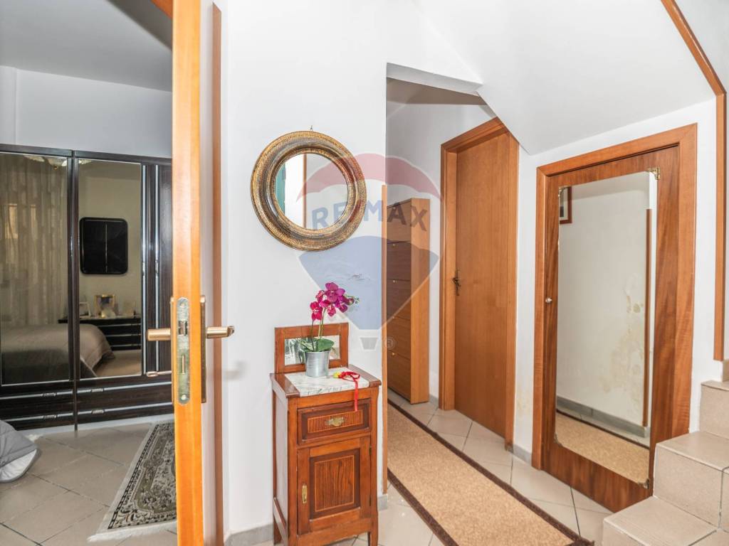 Casa indipendente a Caltagirone in Via Falcone, 7 - Foto 5