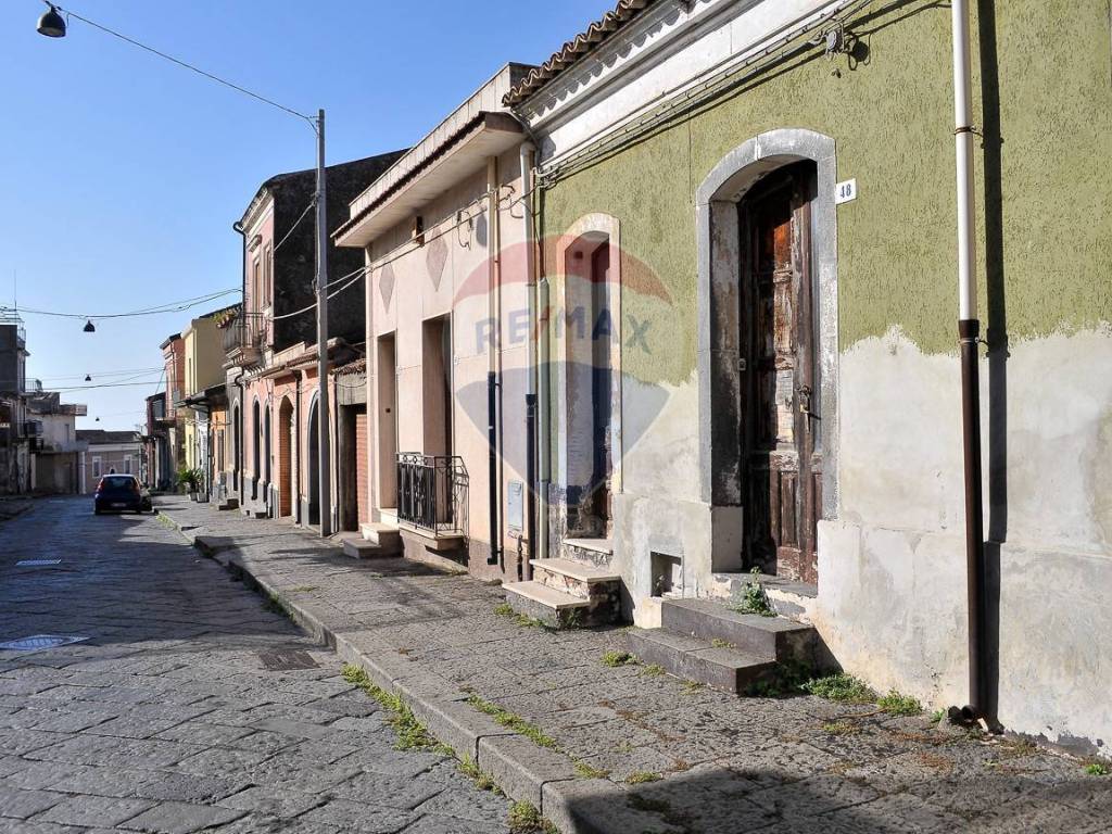 Casa indipendente a Piedimonte etneo in Via Pantano, 48 - Foto 2