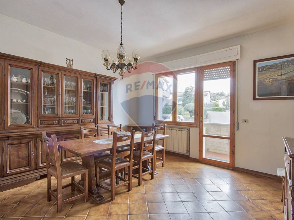Appartamento a Montevarchi in Via Aretina - Foto 4