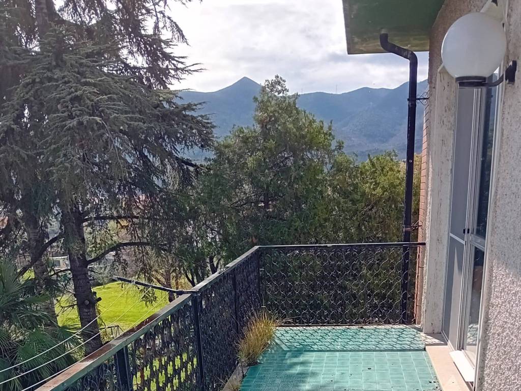 Villa a Loano in Viale Silvio Amico, 33 - Foto 3