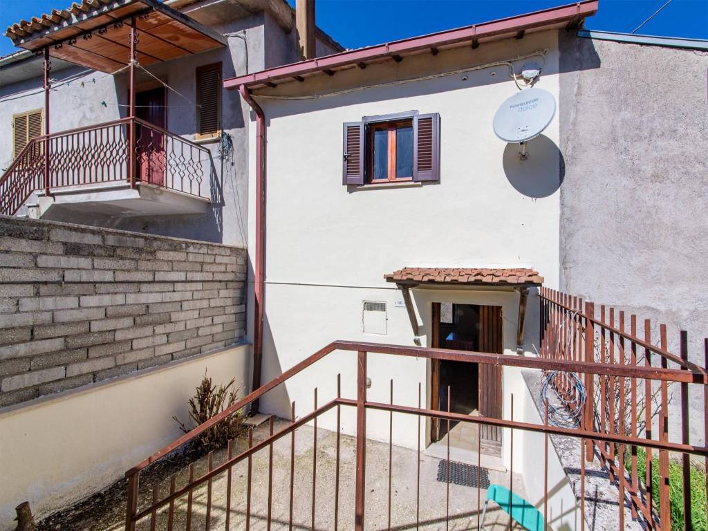 Casa indipendente a Longone sabino in Via dell'Immagine - Foto 2