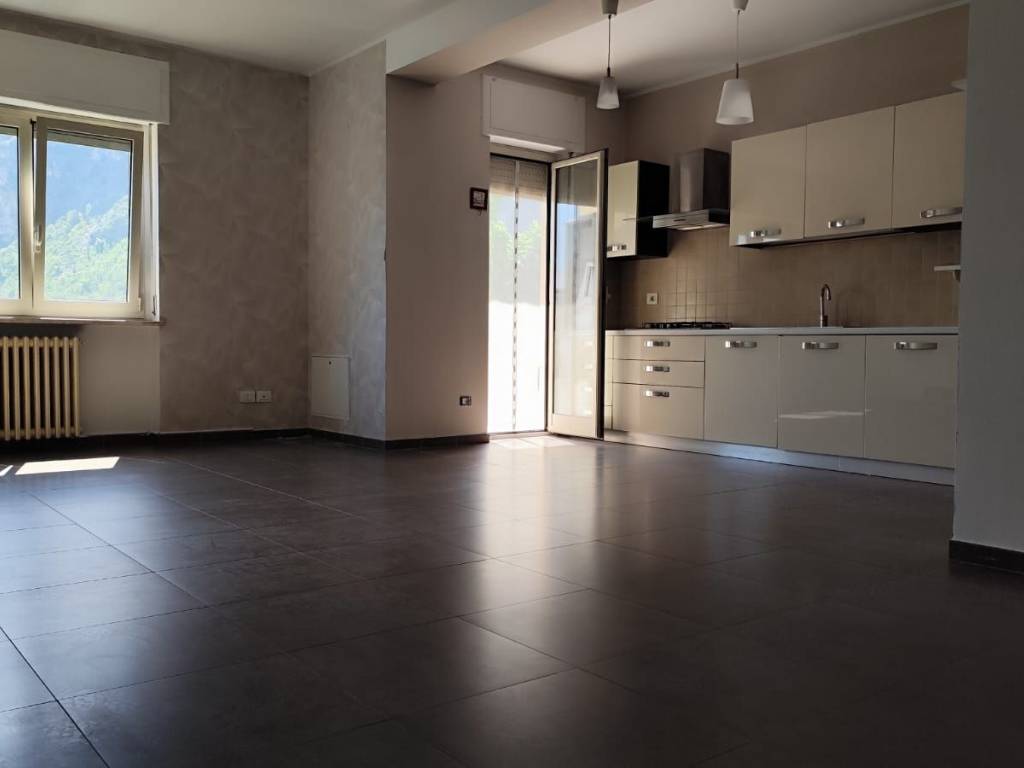 Appartamento a Pont-saint-martin in Via Nazionale per Carema - Foto 5