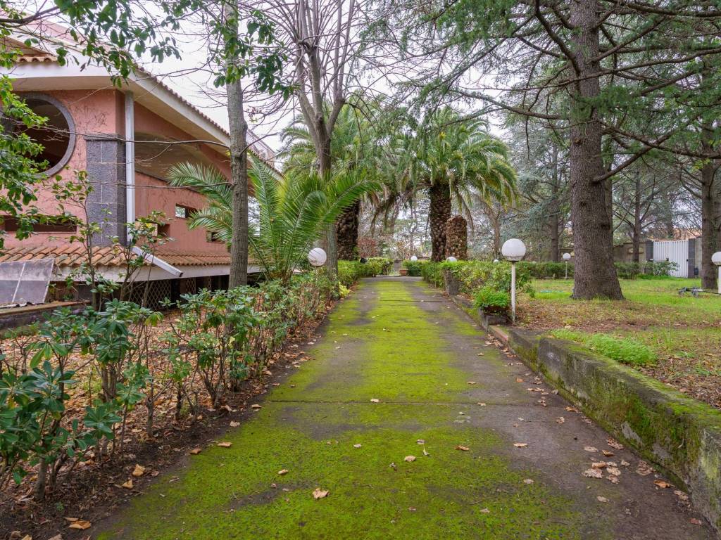 Villa a Pedara in Via della Resistenza, 56 - Foto 4