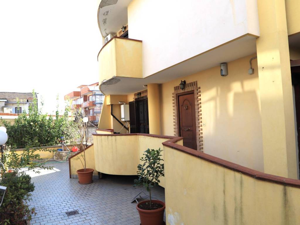 Villa a Maddaloni in Via Carrarone, 53 - Foto 5
