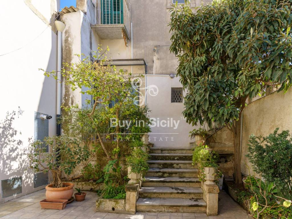 Palazzo / stabile a Noto in Via Pietro Micca, 6 - Foto 4