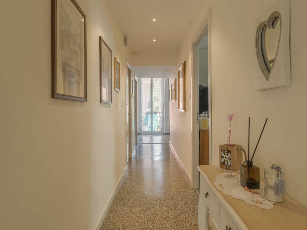 Appartamento a Loano in Via Antonio Fogazzaro - Foto 4
