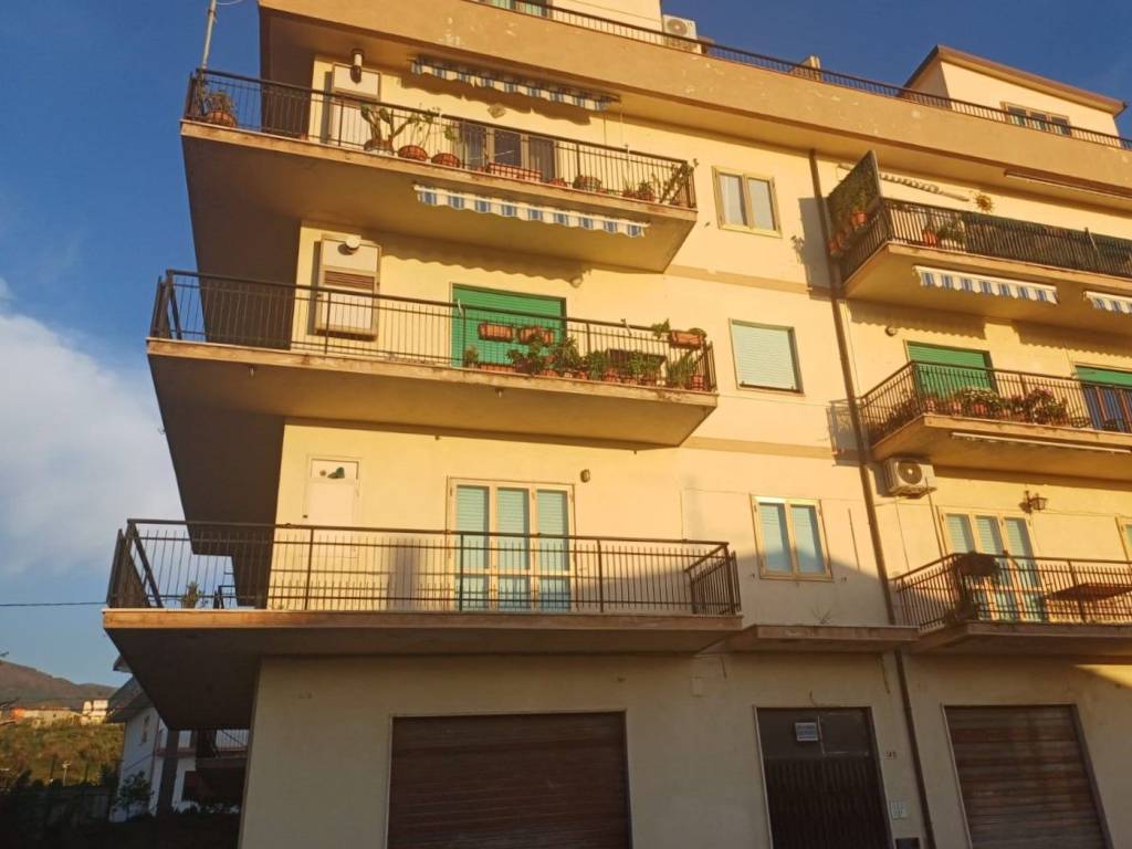 Appartamento a San lucido in Via Pollella - Foto 2