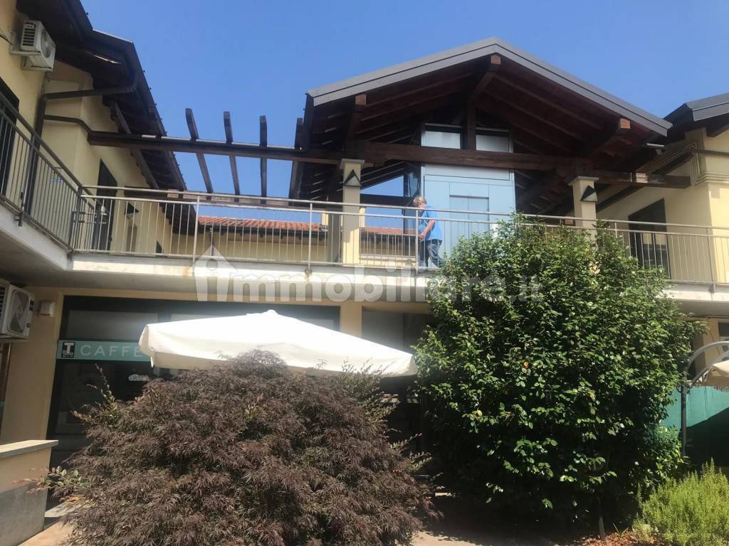 Immobile a Somma lombardo in Via Giuseppe Giusti, 40 - Foto 4