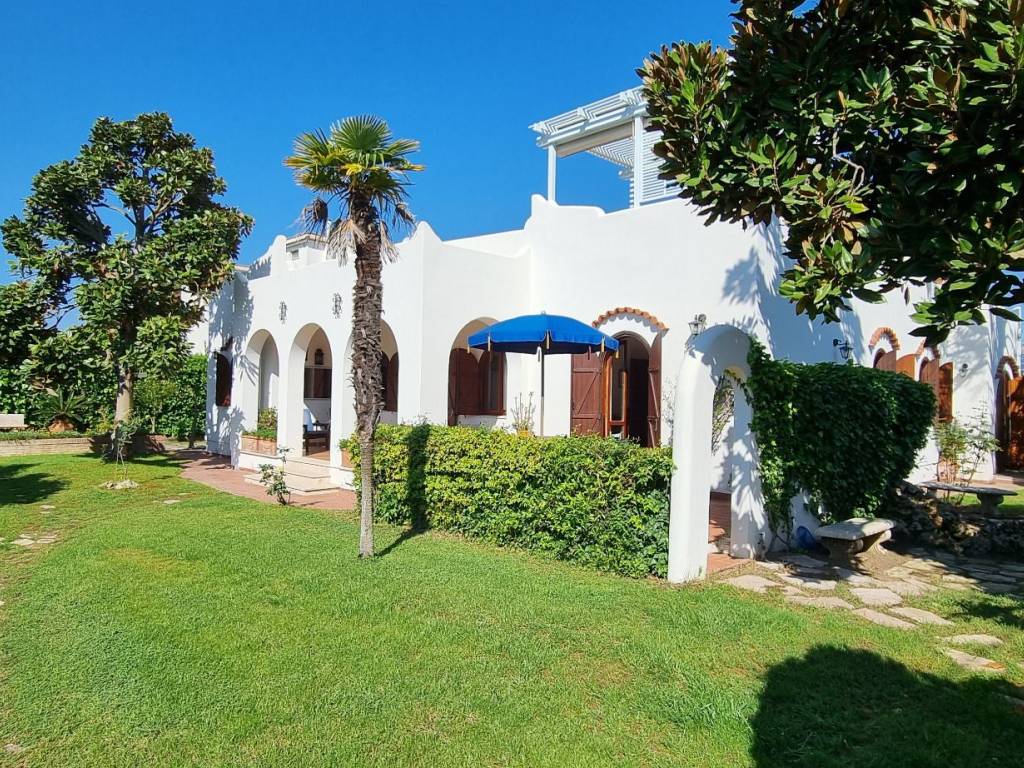 Villa a San felice circeo in Strada Provinciale Badino II - Foto 3