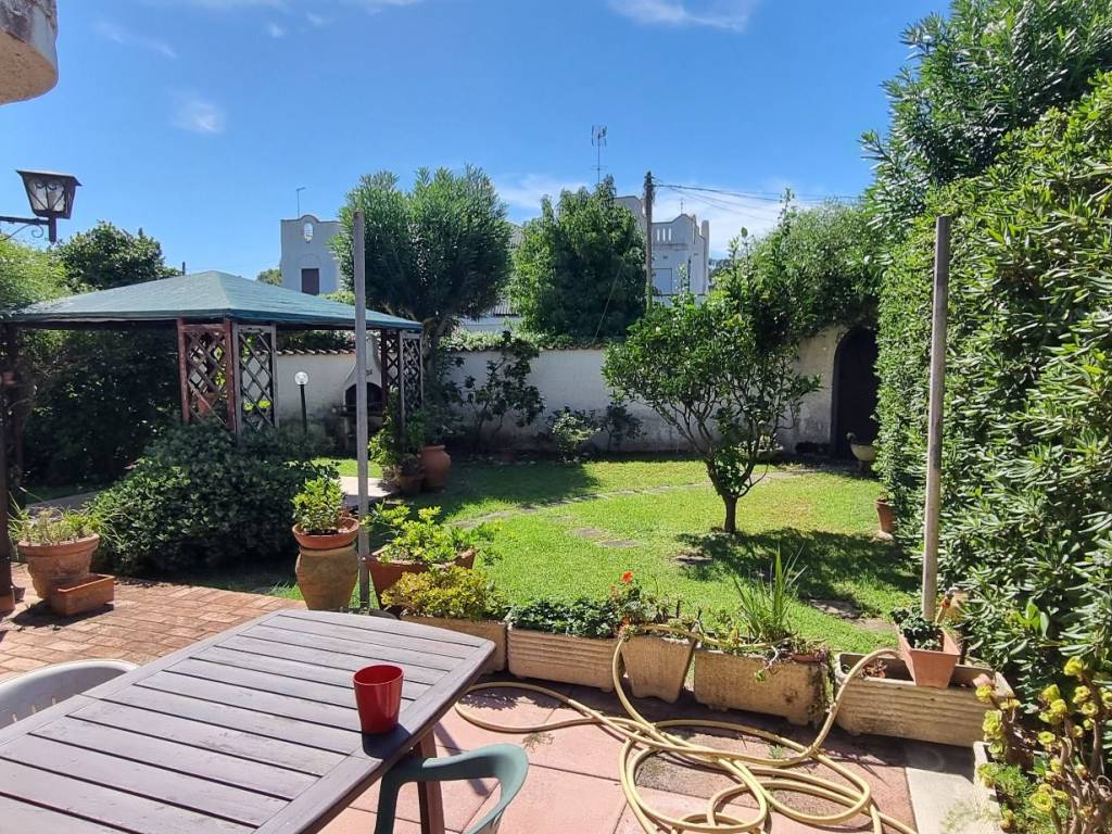 Villa a San felice circeo in Via Africa Orientale, 41 - Foto 3