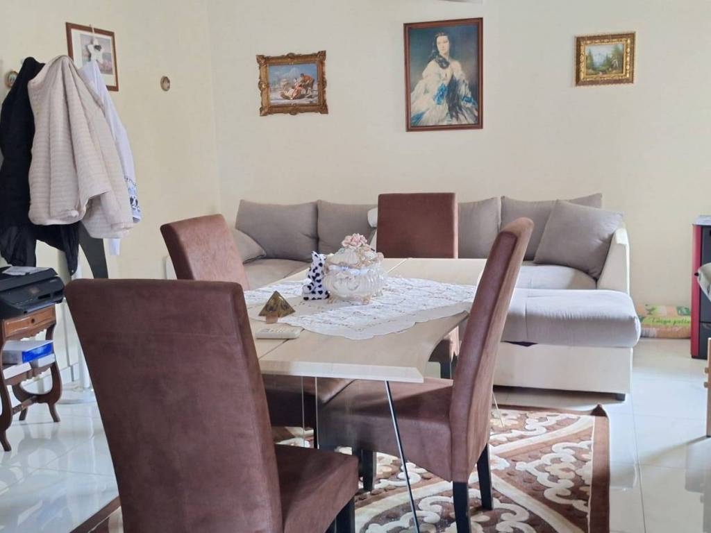 Appartamento a Aci sant'antonio in Via Santa Maria la Stella, 122 - Foto 2