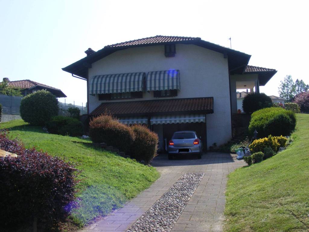 Villa a Varallo pombia in Via Sottoronco - Foto 2