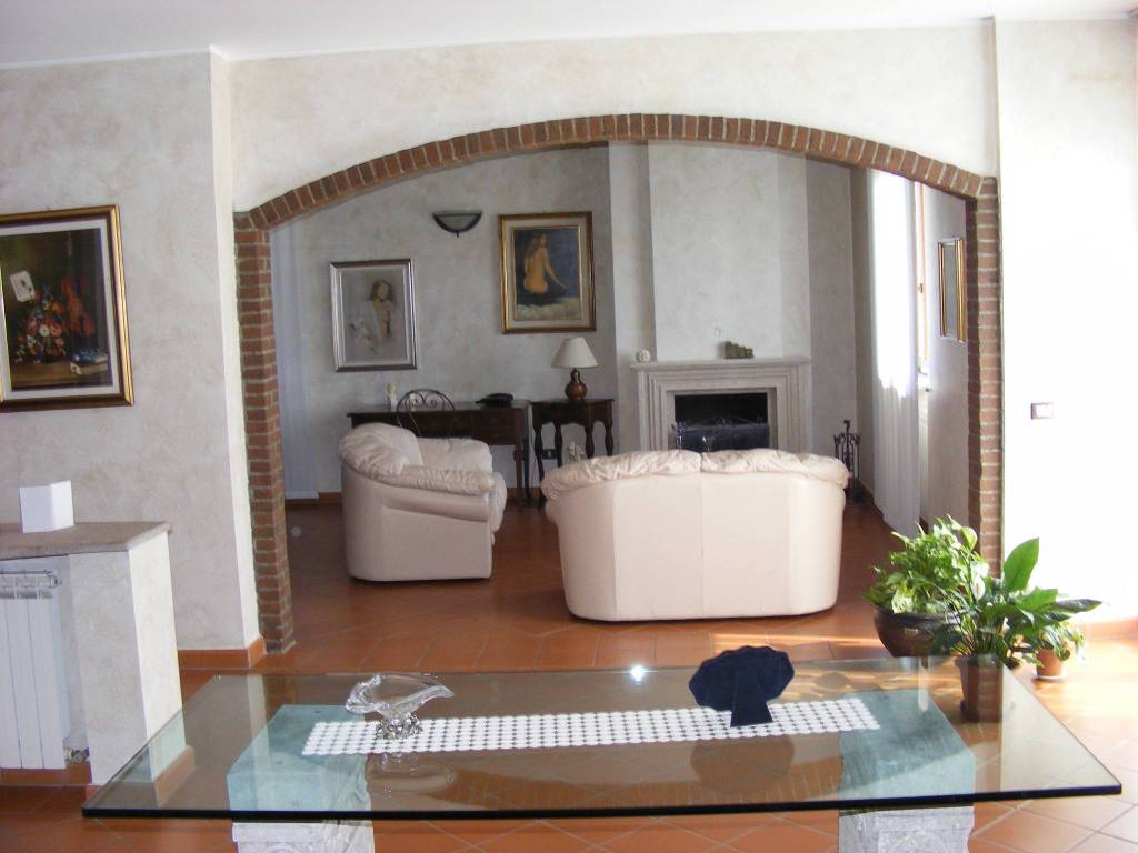 Villa a Varallo pombia in Via Sottoronco - Foto 4