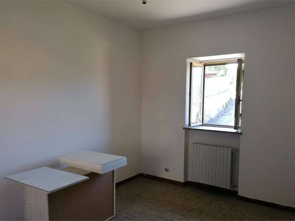 Casa indipendente a Besozzo in via Stocchetti, 17 - Foto 5