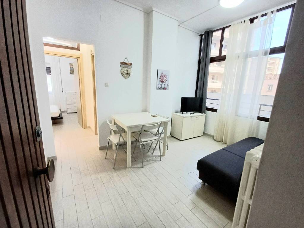 Appartamento a Cagliari in Viale Armando Diaz, 29 - Foto 2