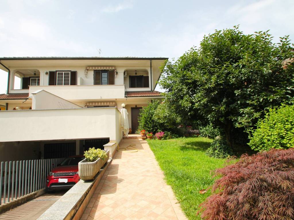 Villa a Cambiago in Via della Pace - Foto 2