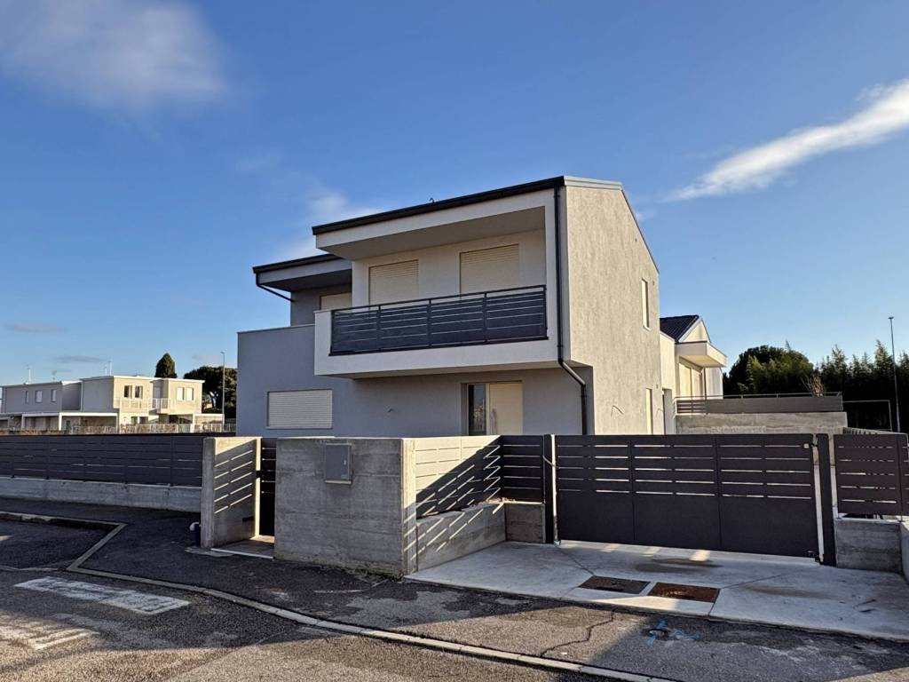 Villa a San bonifacio - Foto 2