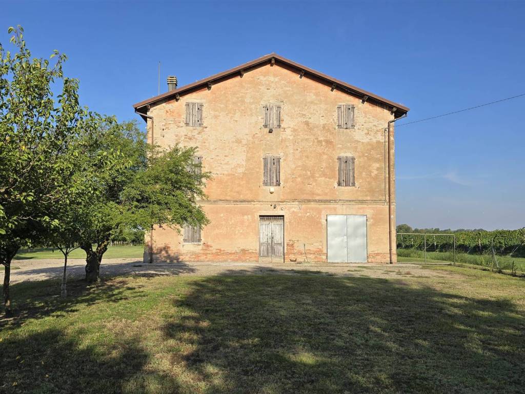 Casa indipendente a Carpi in Stradello Zuccoli, 4 - Foto 3