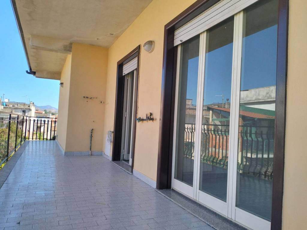 Appartamento a Giarre in Via Ruggero I - Foto 2
