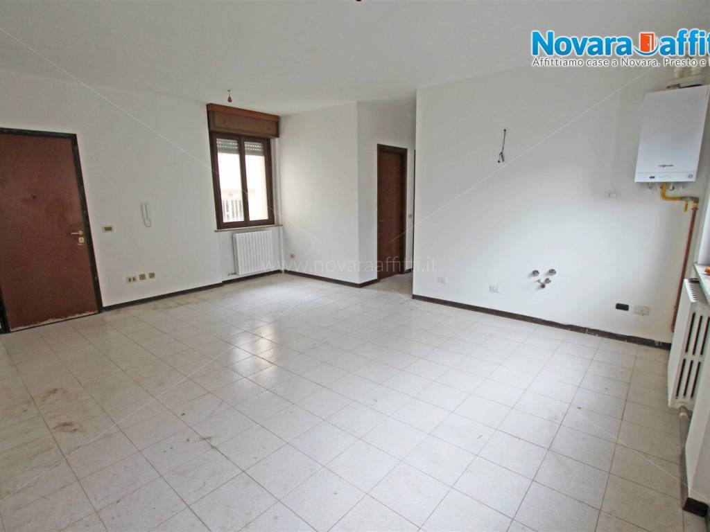 Appartamento a Novara in Via Papa Sarto - Foto 2