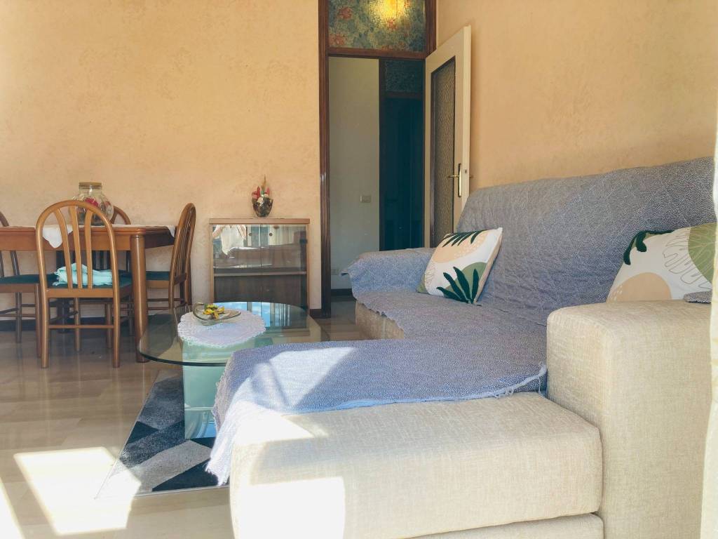 Appartamento a Cardano al campo in Via Liguria, 20 - Foto 2