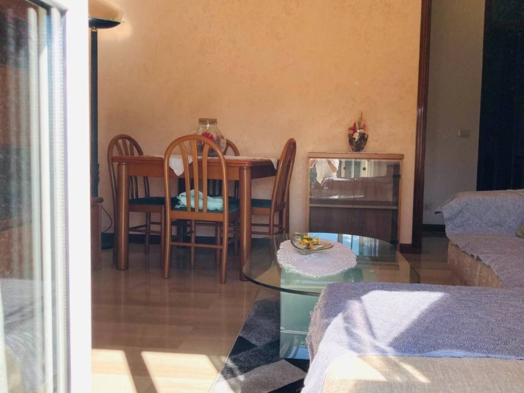 Appartamento a Cardano al campo in Via Liguria, 20 - Foto 4