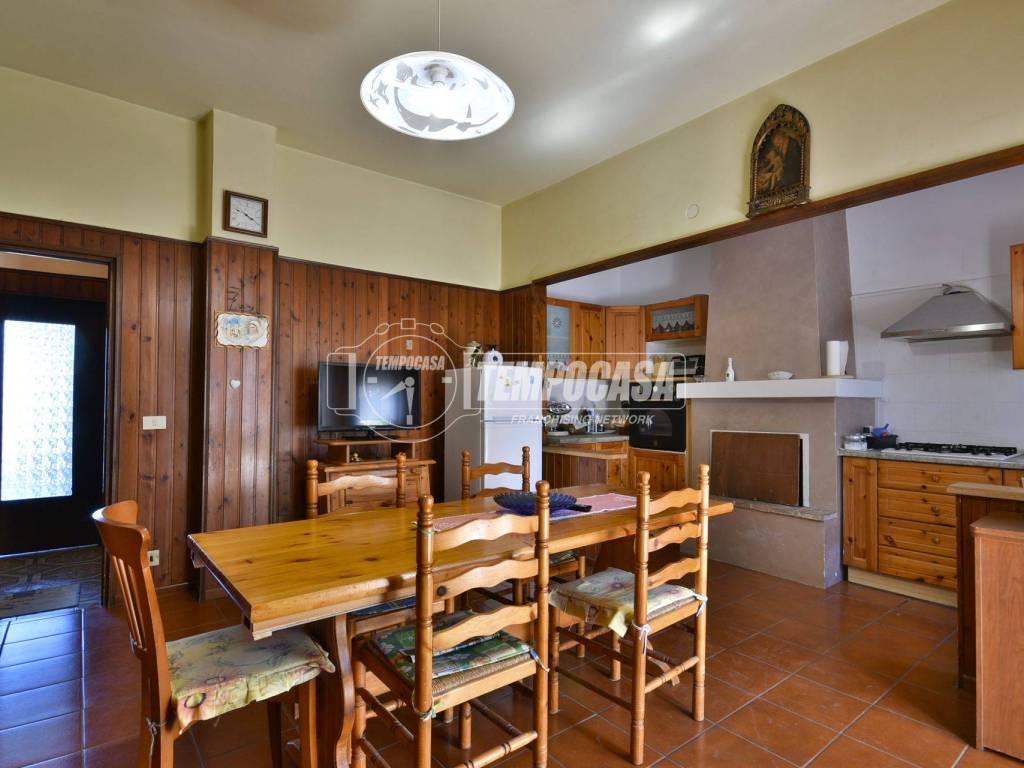 Casa indipendente a Osimo in Via Montecesa, 1 - Foto 3