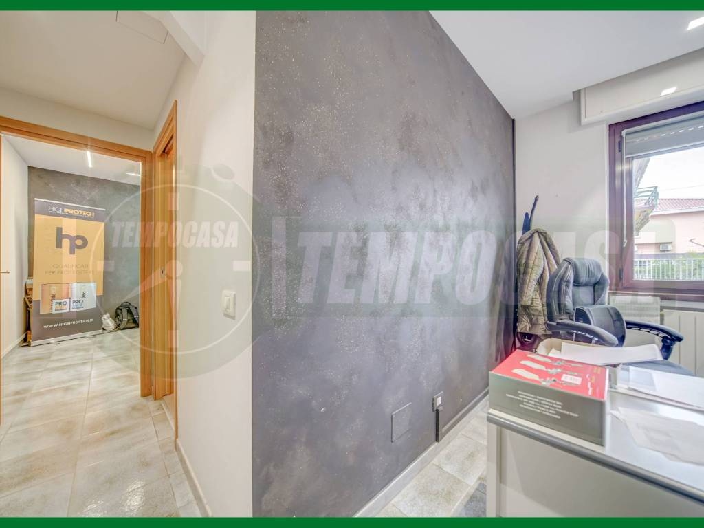 Villa a Samarate in Via Monte Golico, 79 - Foto 5