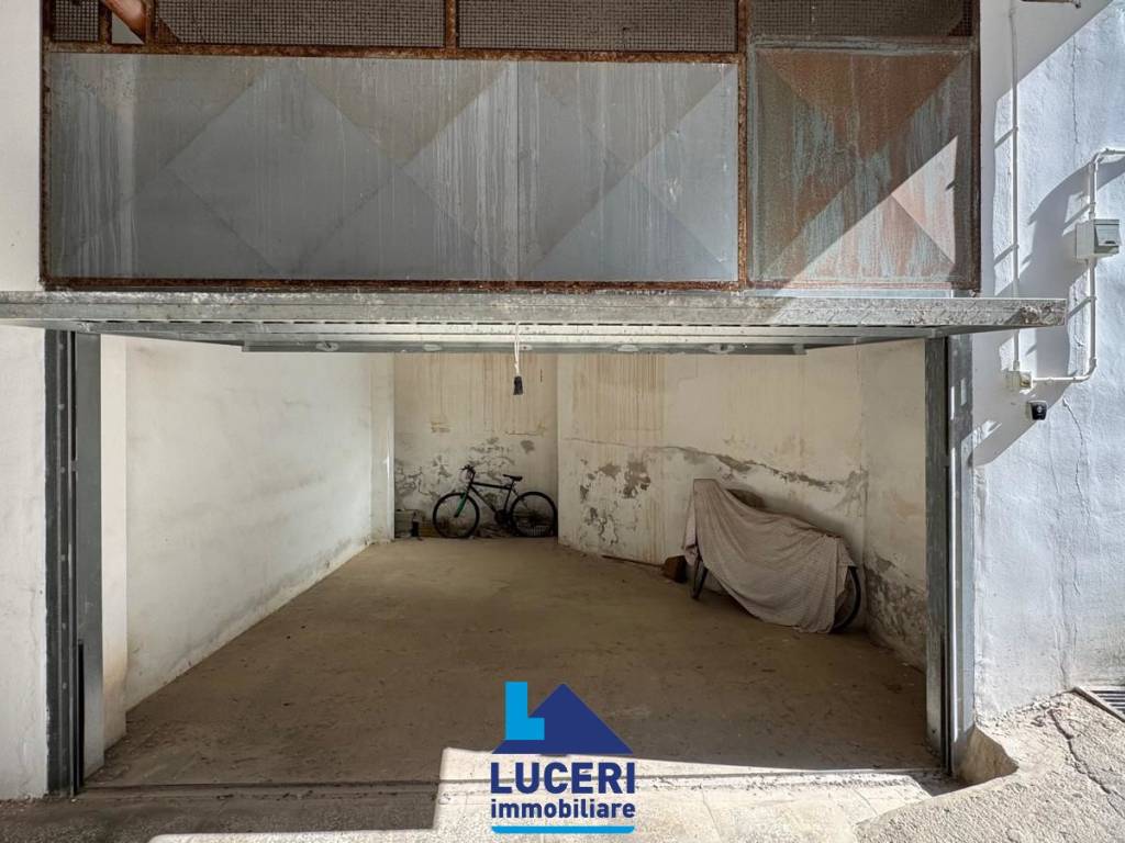 Box / garage a Gallipoli in Via Dante Alighieri - Foto 2
