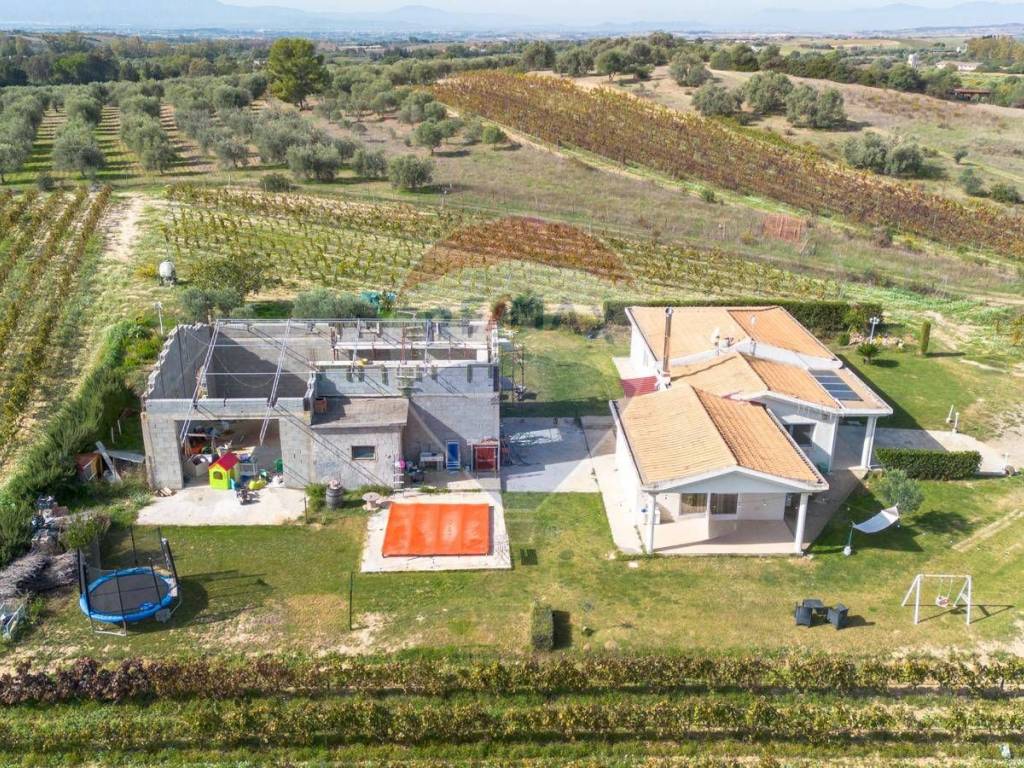 Villa a Soleminis in strada statale 387 - Foto 4