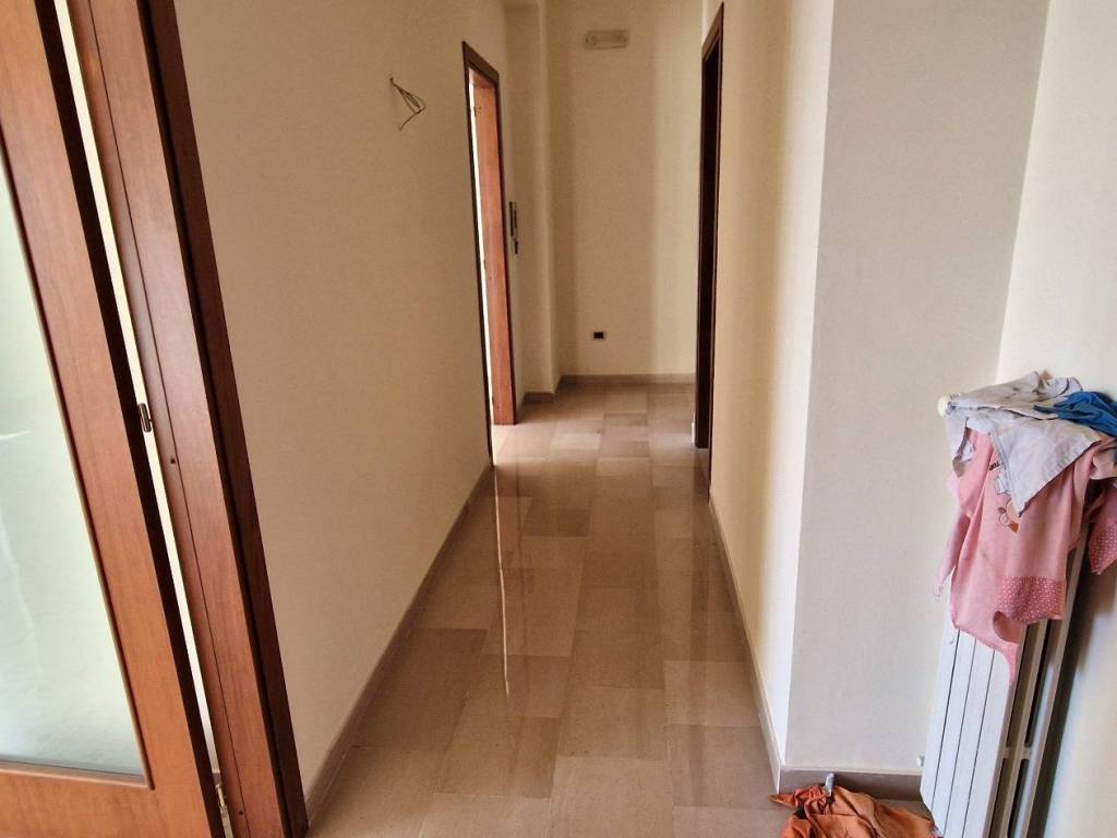 Appartamento a Trani in Via Amedeo - Foto 2