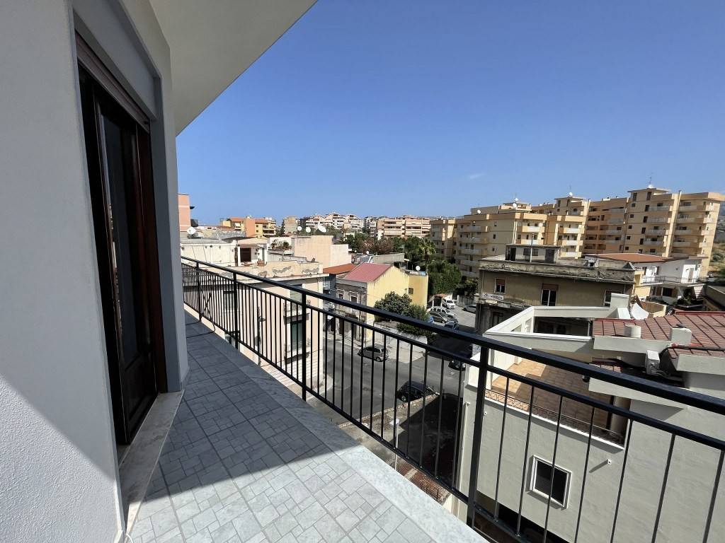 Appartamento a Reggio calabria in Via Gebbione - Foto 2