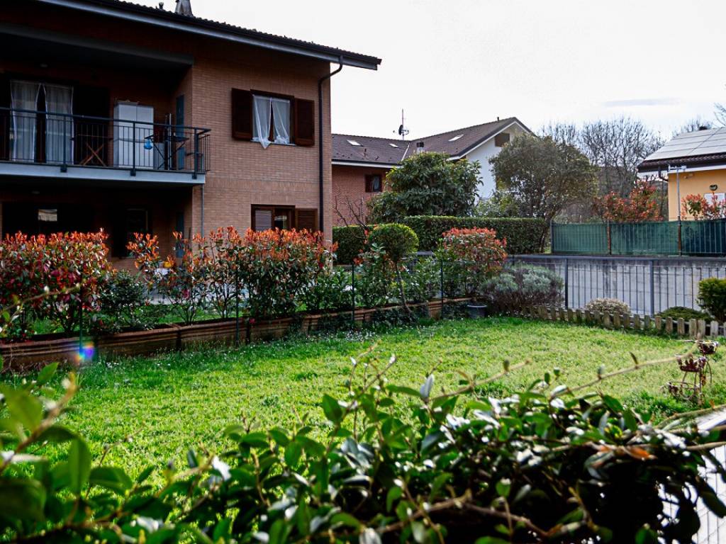 Appartamento a Caprie in Via Città di Rama, 12 - Foto 5