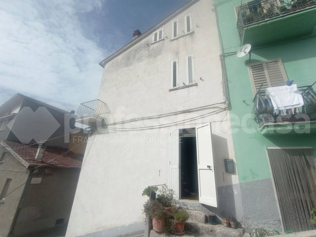 Casa indipendente a Ateleta in Via Roma, 17 - Foto 2