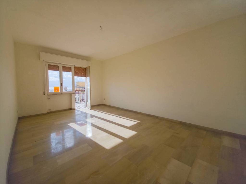 Appartamento a Reggio calabria in Via Lia Traversa 2, 15 - Foto 3