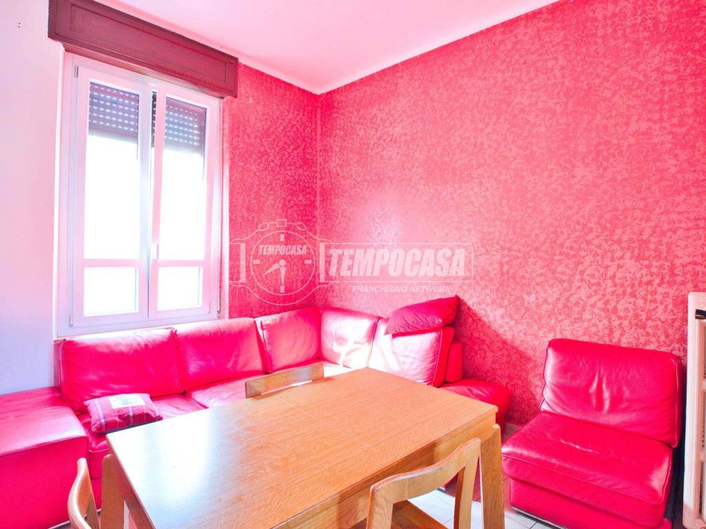 Appartamento a Trecate in Via Edmondo de Amicis - Foto 4
