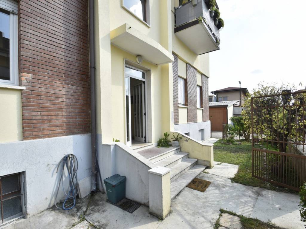 Appartamento a Bussolengo in Via San Crispino 5 - Foto 3