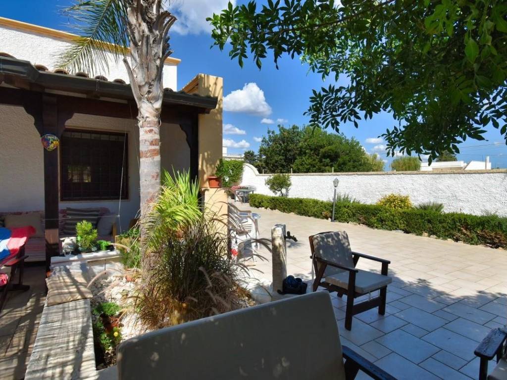 Villa a Porto cesareo in Via Tacina, 11 - Foto 2