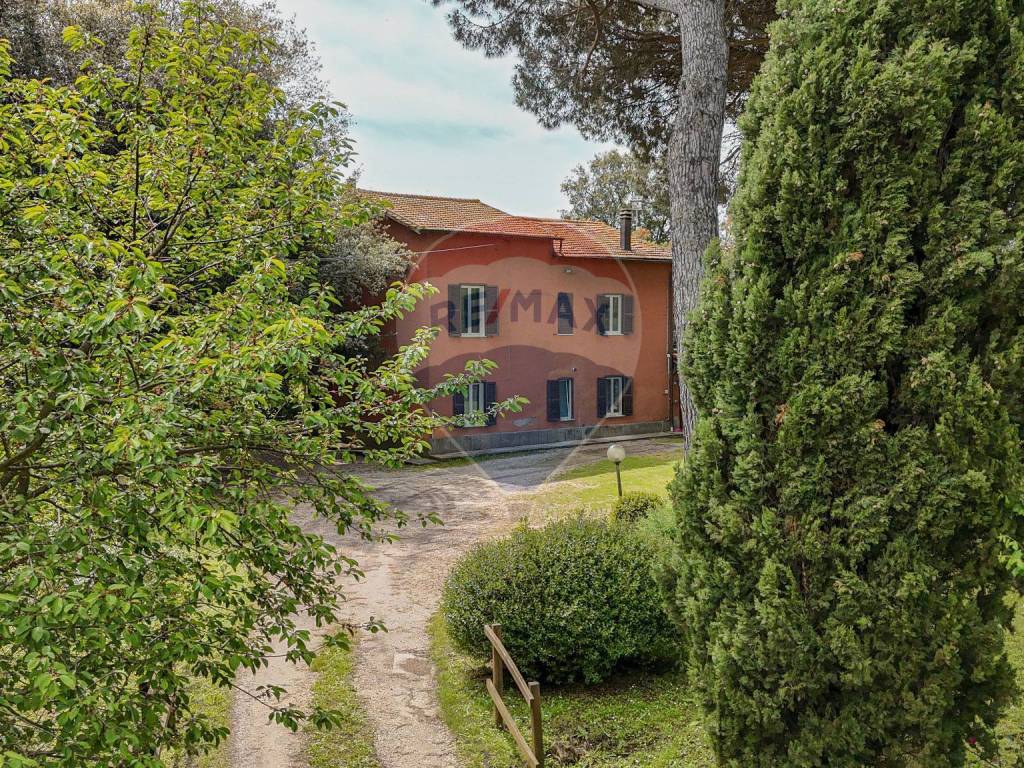 Rustico / casale a Capranica in VICO MATRINO - Foto 4