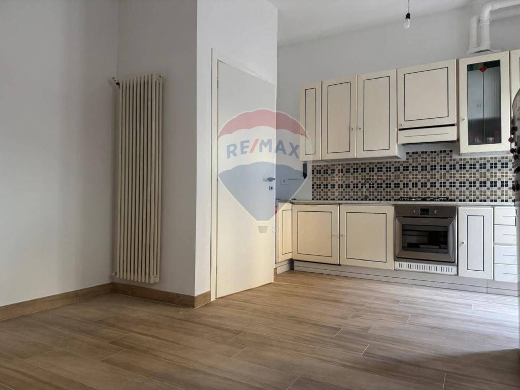 Appartamento a Viggiù in Via Castagna, 16 - Foto 3