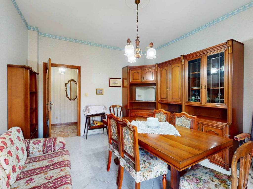Appartamento a Cambiano in Via Nazionale 94 - Foto 2