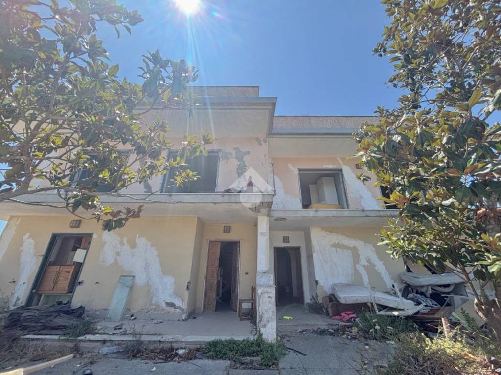 Villa a Castel volturno in Via Brescia, 16 - Foto 3