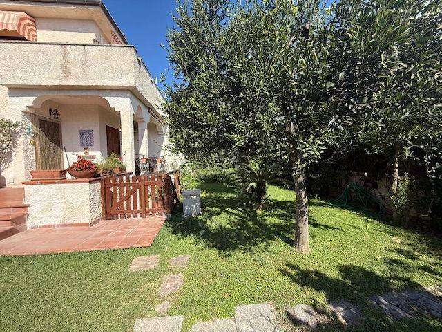 Villa a Sabaudia in Via Borea - Foto 2