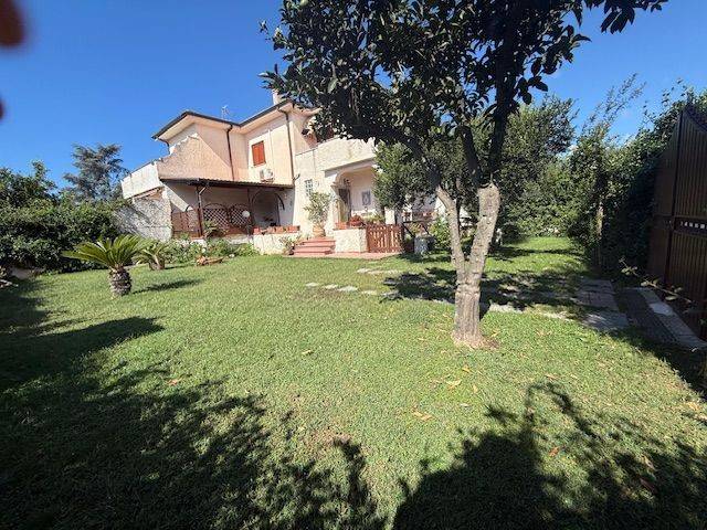 Villa a Sabaudia in Via Borea - Foto 3