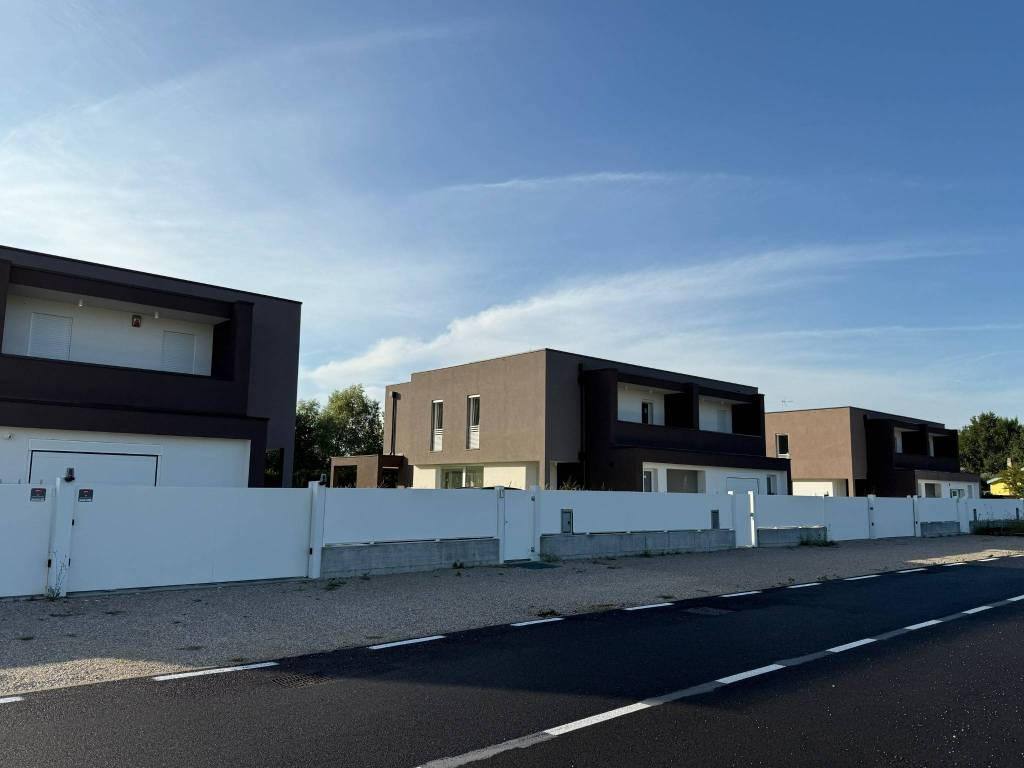 Villa a Mira in Via Forte Poerio - Foto 2